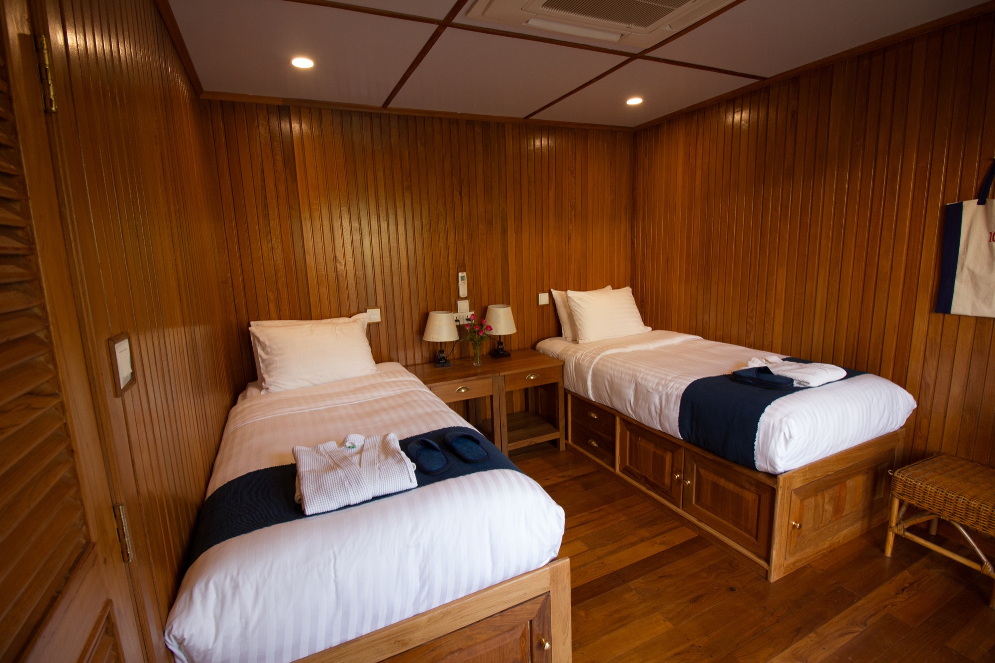 Pandaw RV Kindat Pandaw Cabin 2.jpg